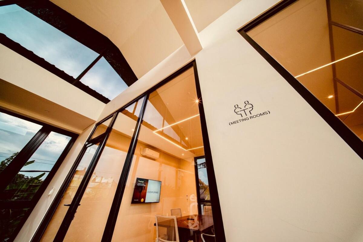 Thehub Pererenan Coworking, Pool And Rooftop Canggu  Luaran gambar